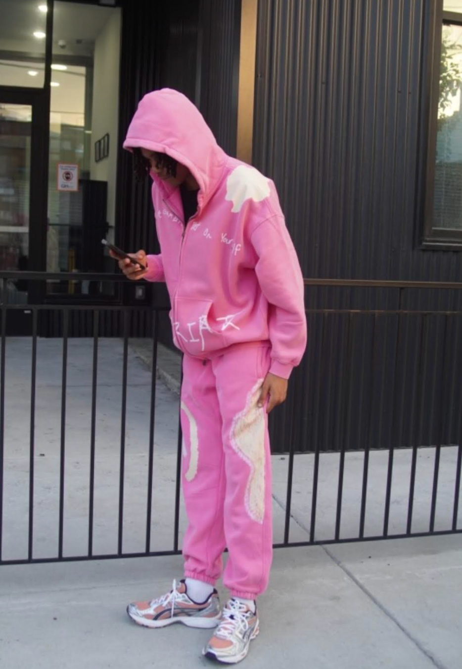 $trawberries & Cream